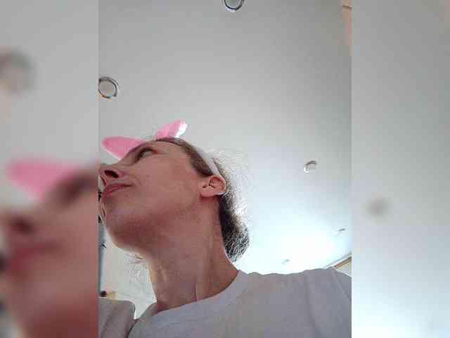 -Queen-Margo- webcam