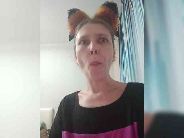 -Queen-Margo- webcam