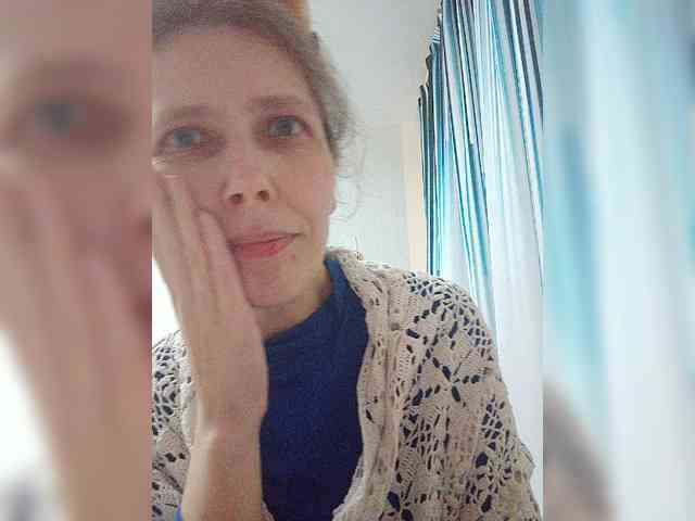-Queen-Margo- webcam