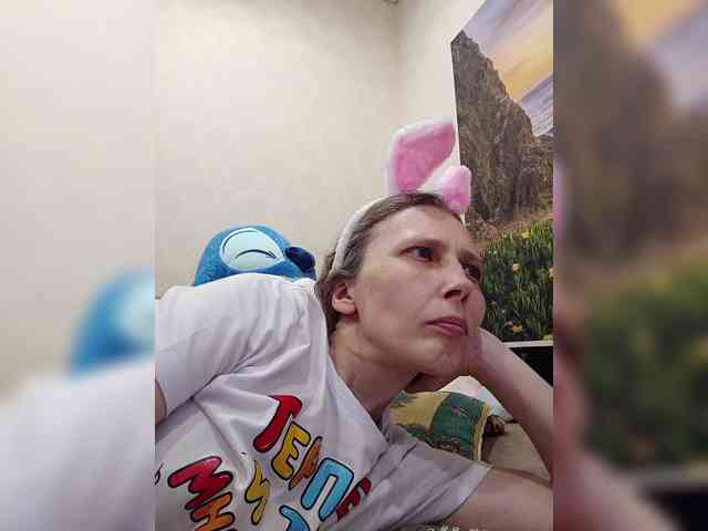 -Queen-Margo- webcam