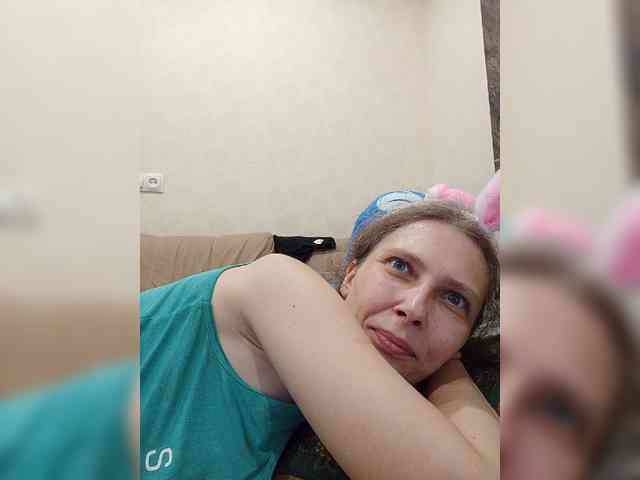 -Queen-Margo- webcam