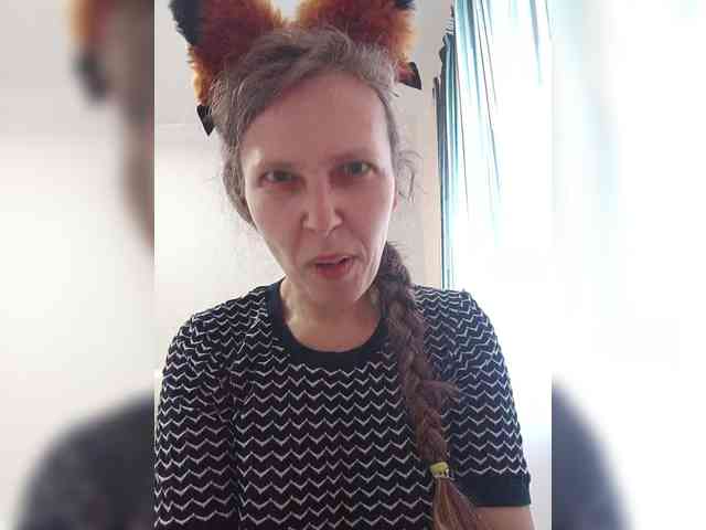 -Queen-Margo- webcam
