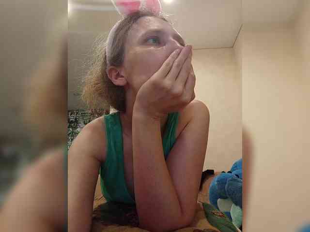 -Queen-Margo- webcam