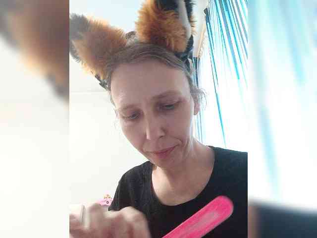 -Queen-Margo- webcam