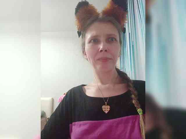 -Queen-Margo- webcam