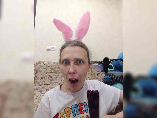 -Queen-Margo- webcam