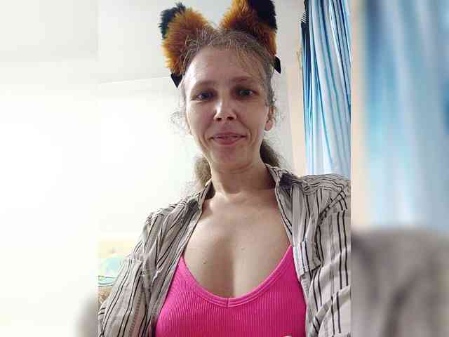 -Queen-Margo- webcam