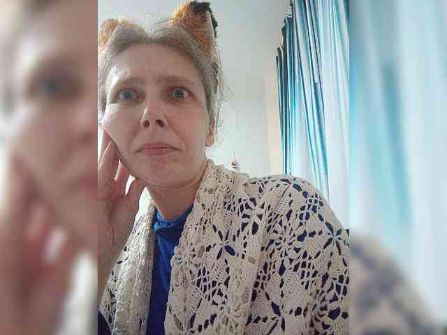 -Queen-Margo- webcam