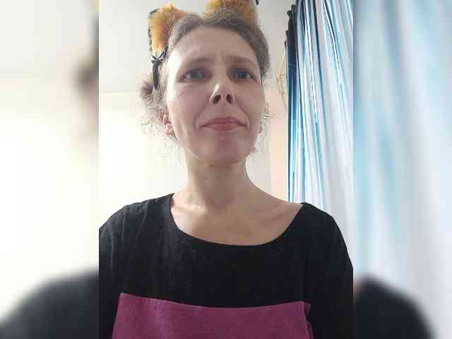 -Queen-Margo- webcam