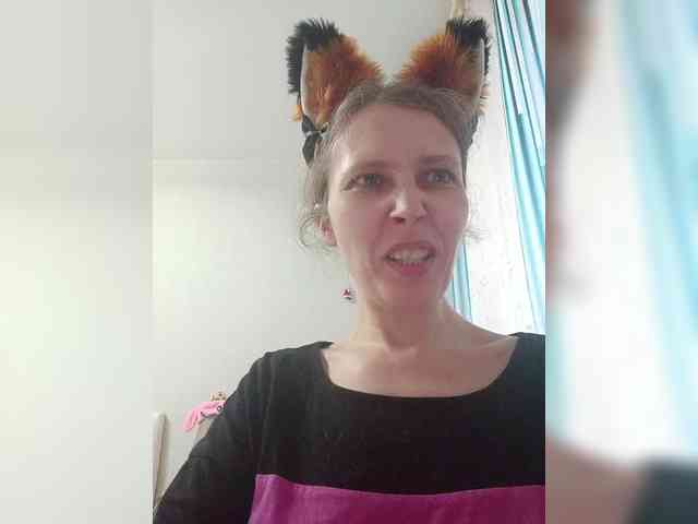 -Queen-Margo- webcam