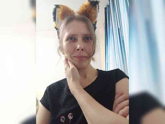 -Queen-Margo- webcam