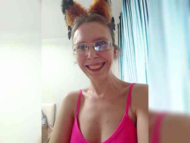 -Queen-Margo- webcam
