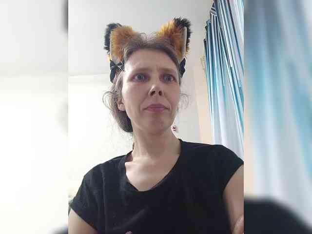 -Queen-Margo- webcam