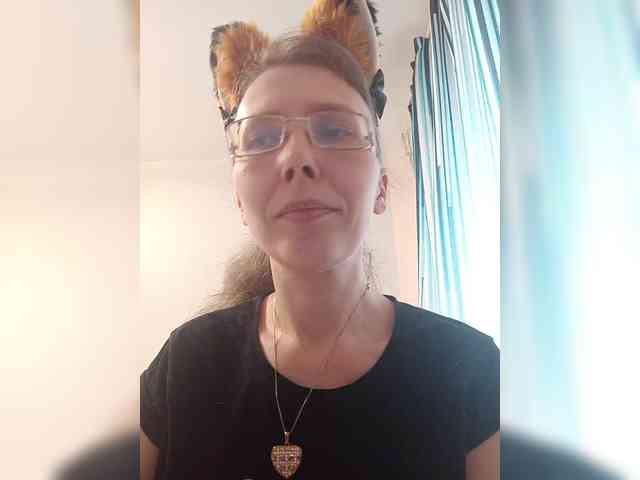 -Queen-Margo- webcam