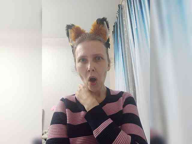 -Queen-Margo- webcam