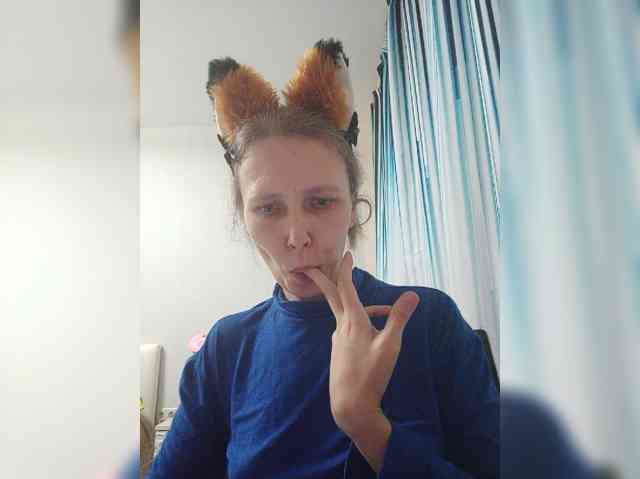 -Queen-Margo- webcam
