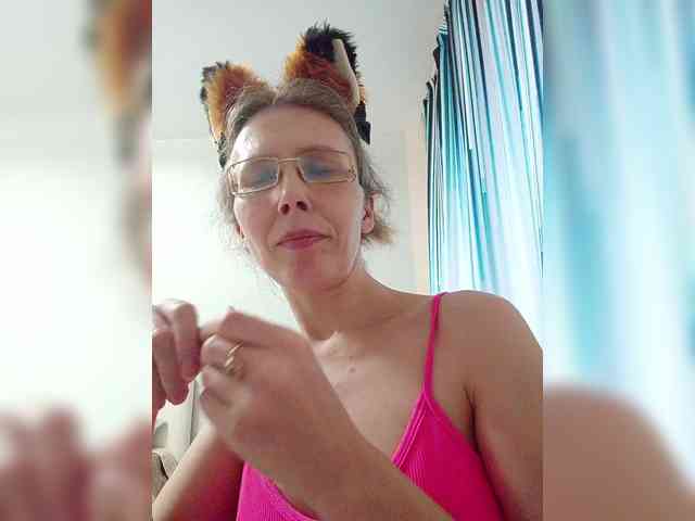 -Queen-Margo- webcam