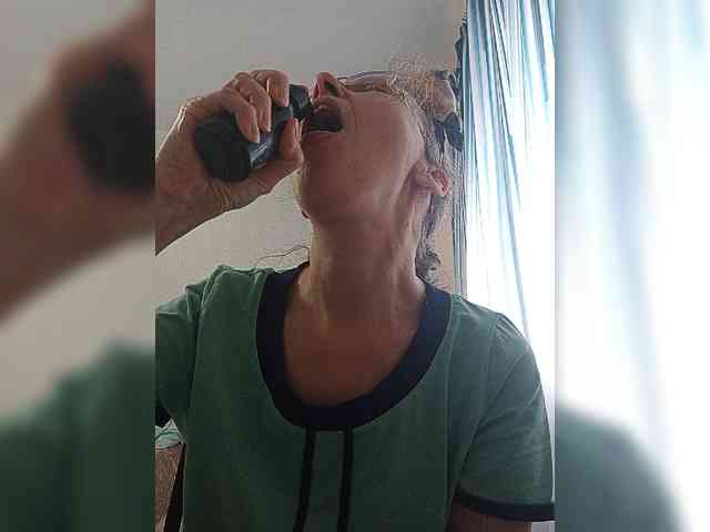 -Queen-Margo- webcam