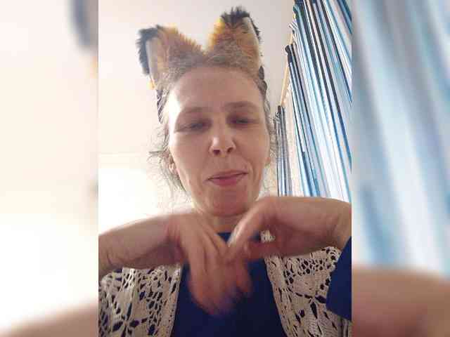 -Queen-Margo- webcam