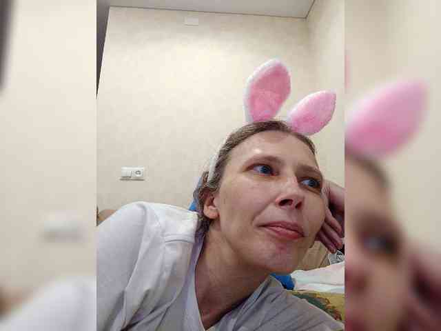 -Queen-Margo- webcam