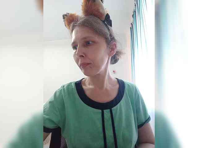 -Queen-Margo- webcam