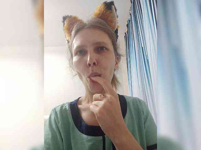 -Queen-Margo- webcam