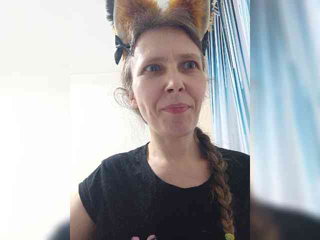 -Queen-Margo- webcam