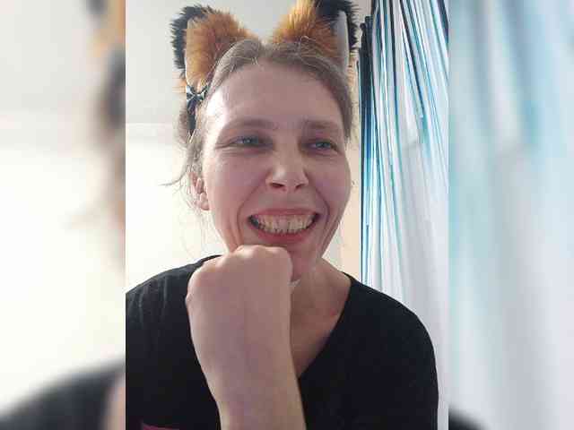 -Queen-Margo- webcam