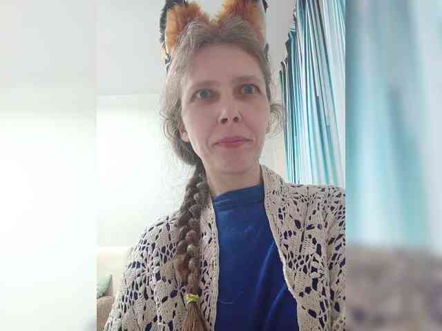 -Queen-Margo- webcam