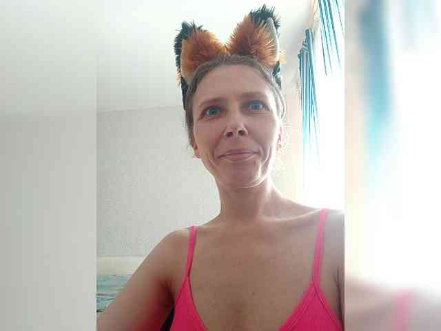 -Queen-Margo- webcam
