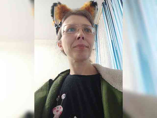 -Queen-Margo- webcam