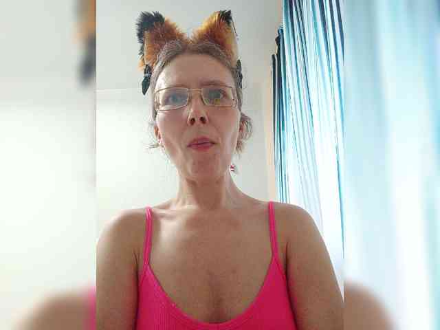 -Queen-Margo- webcam