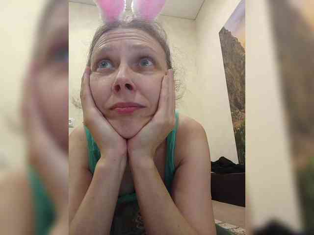 -Queen-Margo- webcam