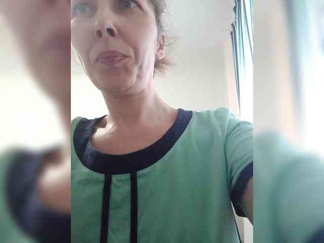 -Queen-Margo- webcam
