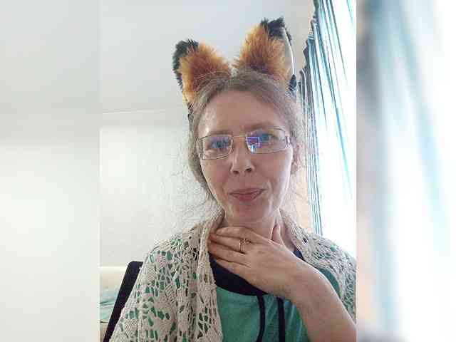 -Queen-Margo- webcam