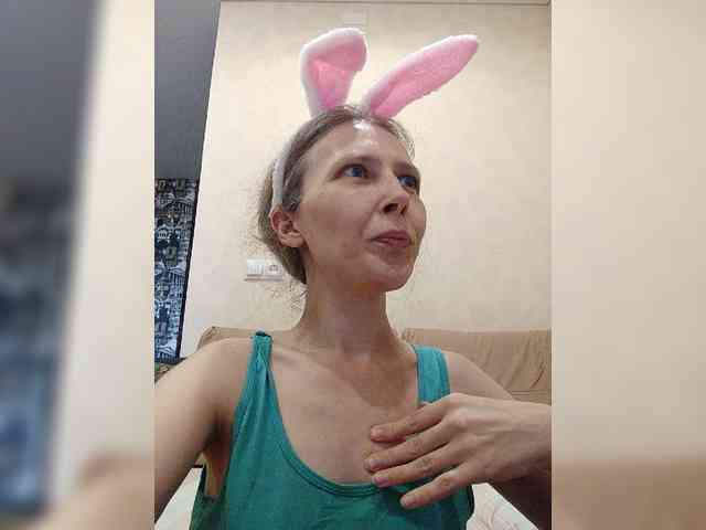 -Queen-Margo- webcam