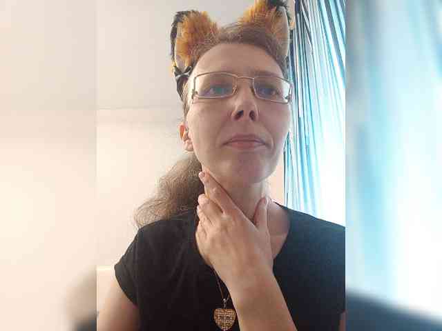 -Queen-Margo- webcam