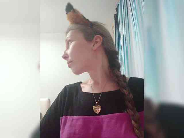 -Queen-Margo- webcam