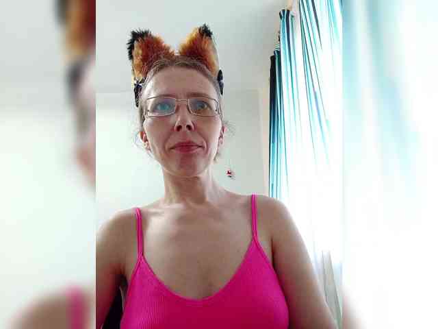 -Queen-Margo- webcam