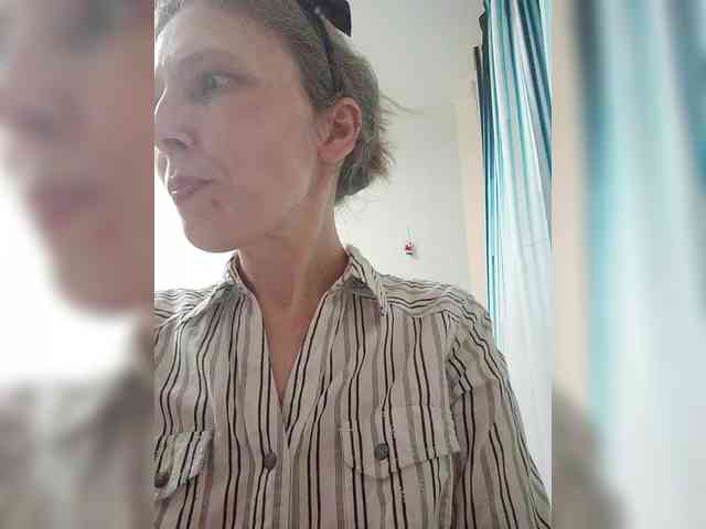 -Queen-Margo- webcam