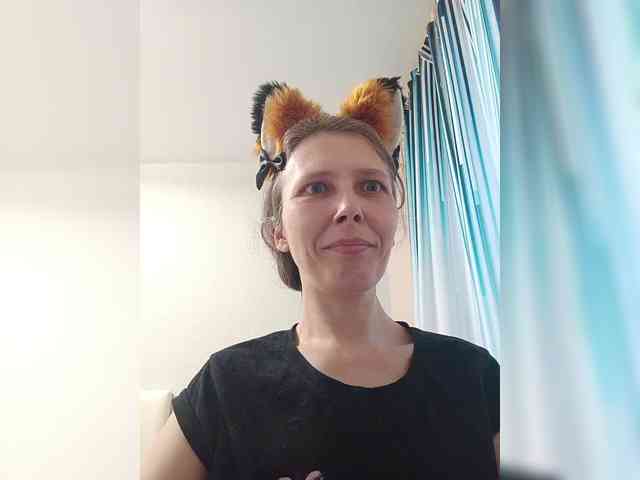 -Queen-Margo- webcam