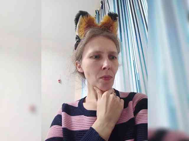 -Queen-Margo- webcam