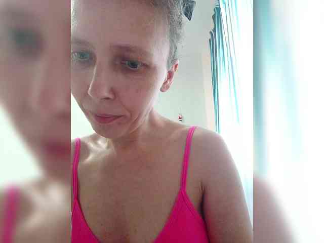 -Queen-Margo- webcam
