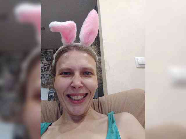 -Queen-Margo- webcam