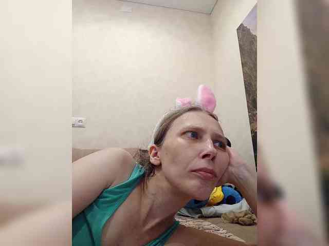 -Queen-Margo- webcam