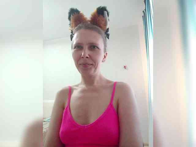 -Queen-Margo- webcam