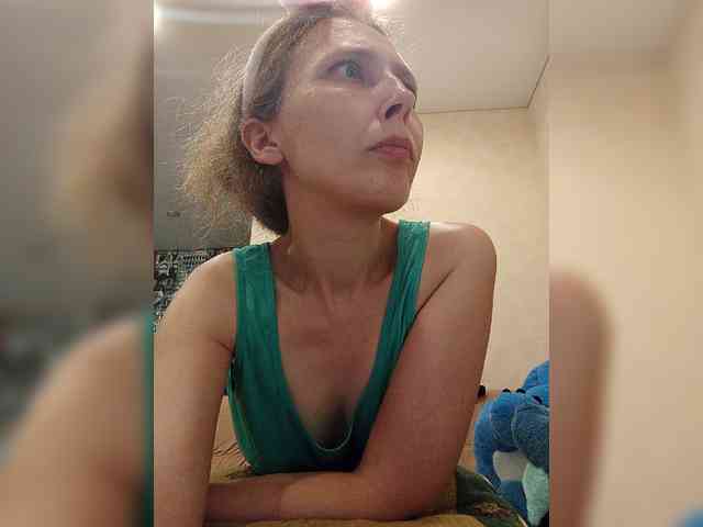 -Queen-Margo- webcam