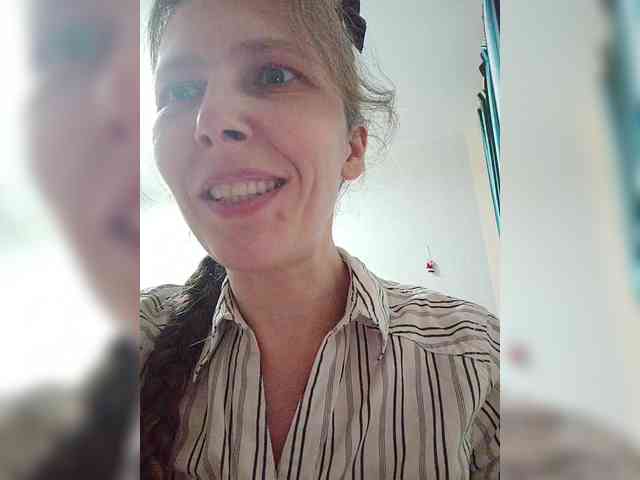 -Queen-Margo- webcam