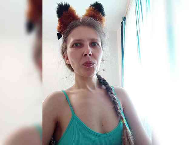 -Queen-Margo- webcam