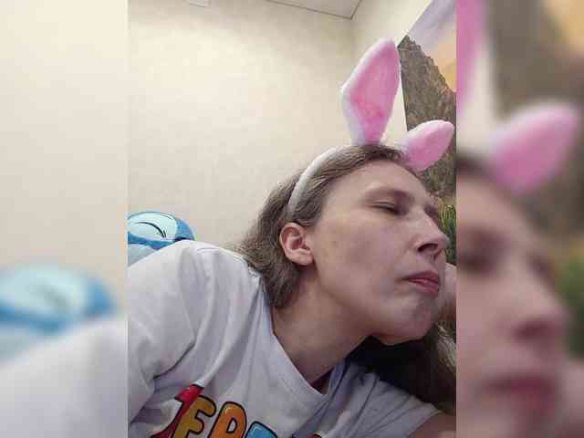 -Queen-Margo- webcam